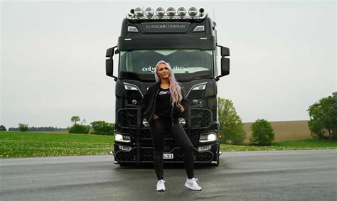 trucker babe sabrina freund|Sabrina Reiter 